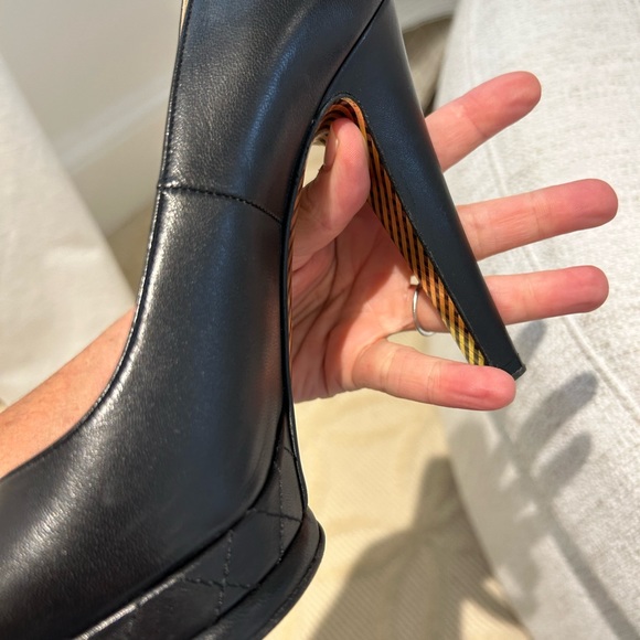 Stunning Chanel Platform Pumps - Picture 7 of 14